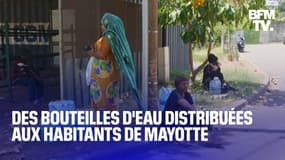 Crise de l'eau à Mayotte: une grande distribution de bouteilles d'eau a lieu dans le département