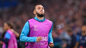Amine Gouiri fait une moue dubitative pendant un échauffement avec l'OM, le 30 septembre 2025