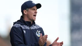 Joey Barton sur le banc des Bristol Rovers en mai 2022
