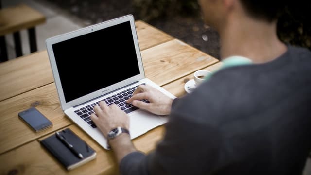 Les Français sont intéressés par le télétravail.
