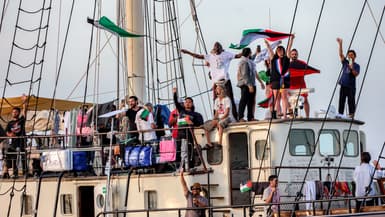 Un navire de la flotille pour Gaza part de Bizerte en Tunisie, le 14 septembre 2025