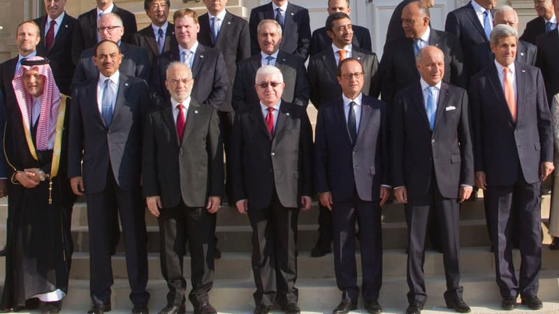 La communauté internationale, réunie à Paris lundi pour la conférence sur la sécurité en Irak, a promis de soutenir "par tous les moyens nécessaires la lutte de Bagdad contre l'Etat islamique.