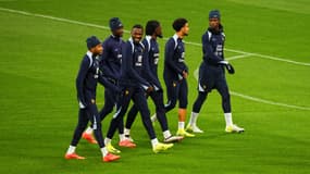 Les joueurs de l'équipe de France à l'entraînement au Stade de France, à la veille de France-Israël, le 13 novembre 2024