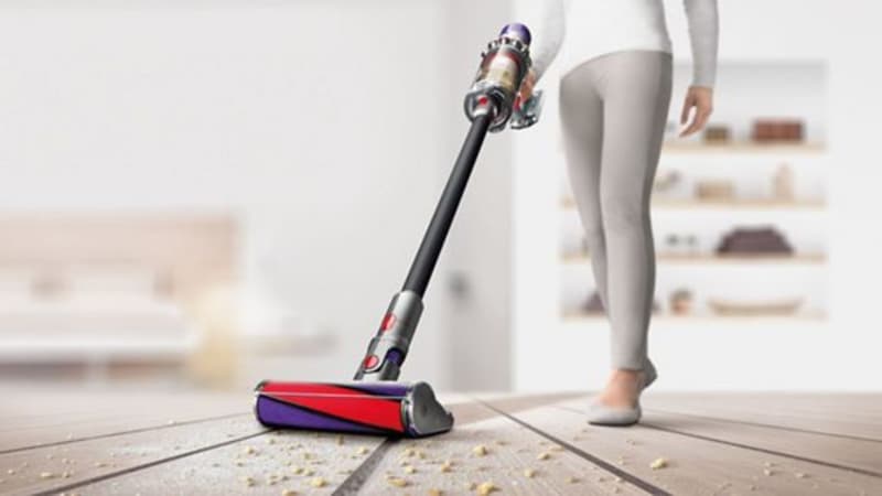 Black Friday Dyson : le Dyson cyclone v10 total clean passe sous les 350 euros
