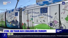 Lyon: un tramway aux couleurs de l'Union européenne