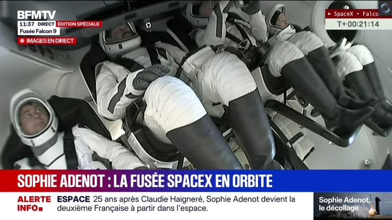 Les images de l'intérieur de la capsule de la fusée Space X en orbite autour de la Terre