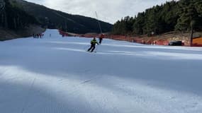 Seulement quatre pistes sont ouvertes dans la station de Gréolières en raison du manque de neige.
