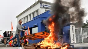 Mobilisation de salariés de Michelin de l'usine de Vannes contre la fermeture annoncée du site, le 8 novembre 2024