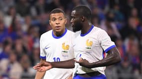 Dayot Upamecano et Kylian Mbappé lors du match France-Belgique (1-2, Ligue des Nations), le 14 octobre 2024