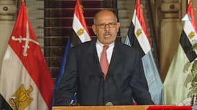 La nomination de Mohamed El Baradei comme Premier ministre, annoncée samedi soir, a finalement été démentie.