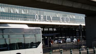 Le patron d'Air Caraïbes estime que le temps d'attente aux contrôles à Orly-Sud a atteint "un niveau extrêmement critique".