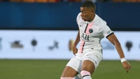 Kylian Mbappé avec le Paris SG à Troyes le 7 août 2021 pour la première journée de L1