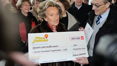 Bernadette Chirac, présidente des Pièces Jaunes, a récolté 400.000 euros pour la Maison Familiale Hospitalière de Lille en 2014.