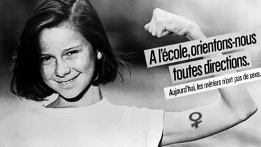 Photo prise le 6 avril 1984, d'une campagne lancée par le ministère des droits de la femme en faveur de l'égalité homme-femme.