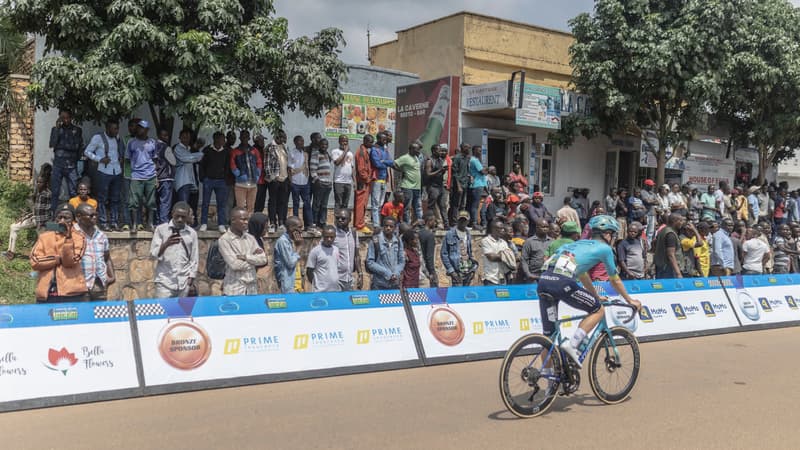 "J'ai couru malgrÃ© la peur et la douleur", le cycliste Alexandre Vinokourov arrÃªte sa...