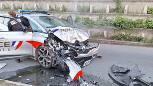 Samedi 11 mai, tôt dans la matinée, trois agents de police ont été légèrement blessés à la suite d'une collision avec un automobiliste à Wittenheim.