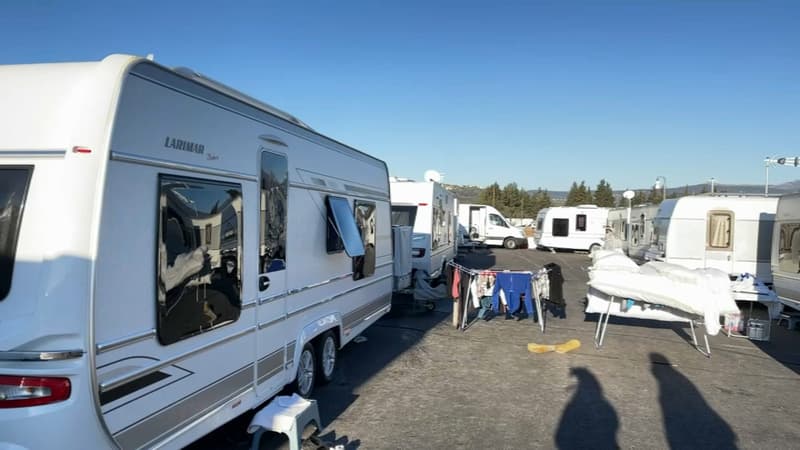 Sarthe: un maire s'assoit à l'entrée d'un terrain communal, pour empêcher les gens du voyage de s'y installer