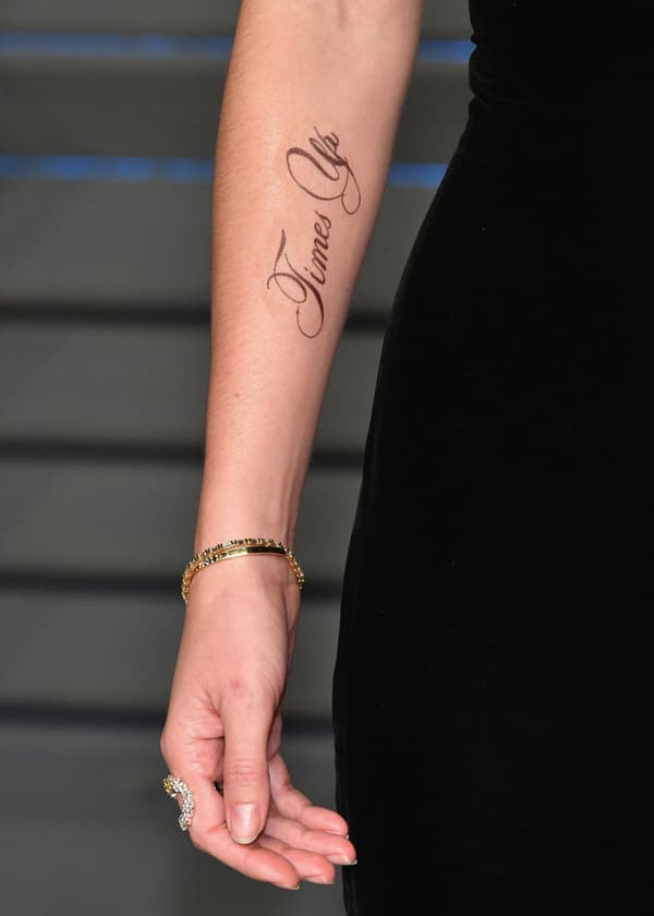 Le tatouage arboré par Emma Watson lors des Oscars