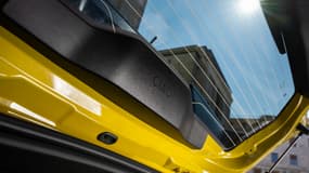 Petit détail amusant sur cette Fiat Grande Panda: un coffre qui vous dit "Ciao!".