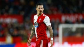 Santi Mina