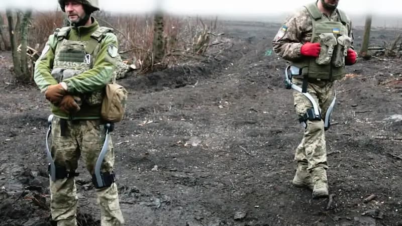 L’armée ukrainienne teste sur le front des exosquelettes pliants pouvant tenir dans une mallette, ils permettent aux soldats de courir jusqu’à 19 km/h