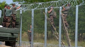 La Hongrie a déjà érigé un mur à sa frontière avec la Serbie