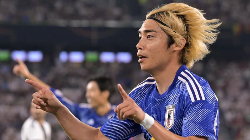 Junya Ito avec le Japon, à Wolfsbourg le 9 septembre 2023