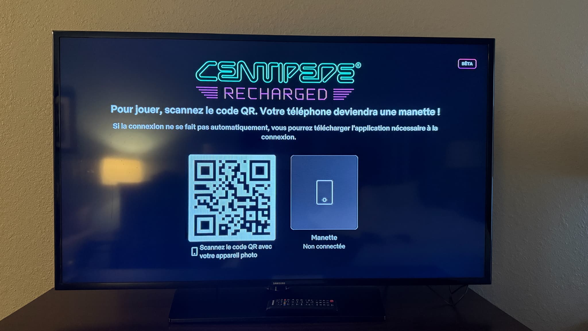 Il faut télécharger une app et scanner un QR Code pour lier votre smartphone et votre TV Il faut télécharger une app et scanner un QR Code pour lier votre smartphone et votre TV