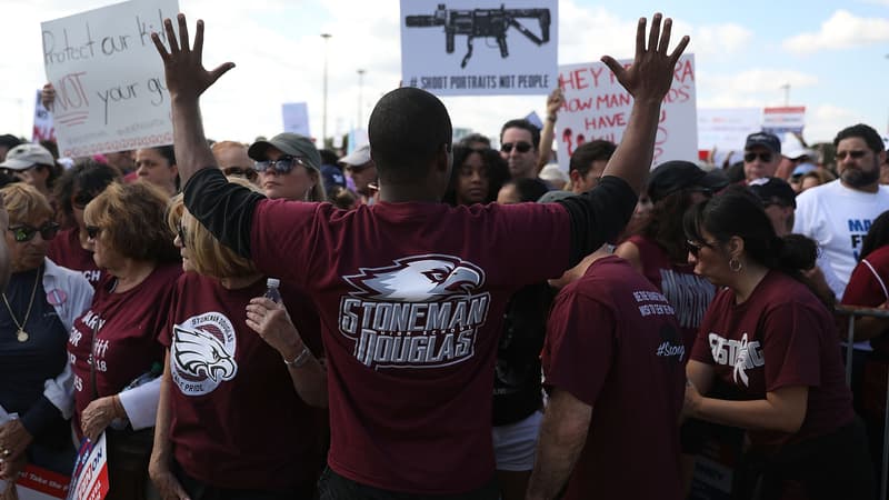 Fin mars, des manifestants défilent en Floride à la suite de la tuerie de Parkland.
