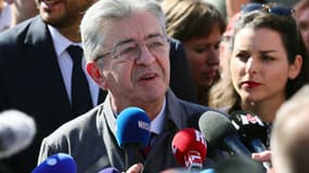 Le leader de La France insoumise, Jean-Luc Mélenchon, lors d'une conférence de presse à Marseille le 18 septembre 2025