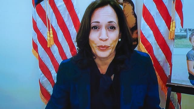 Kamala Harris en visioconférence.