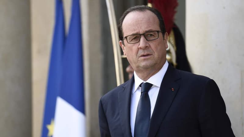 Pour François Hollande, la lettre envoyée par Bruxelles est "très banale"
