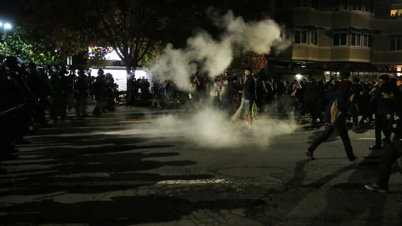 Une manifestation dégénère à Berkeley, en Californie, le 6 décembre 2014.