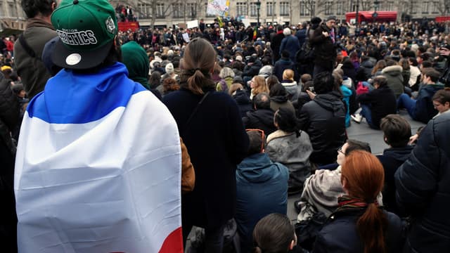 Des manifestants place de la République à Paris.