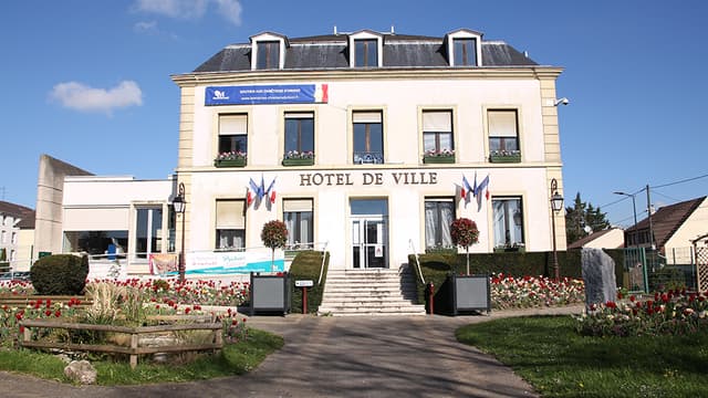 L'hôtel de ville de Montfermeil.