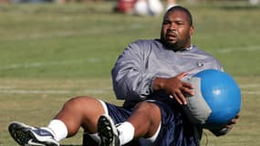 Larry Allen (ici en 2005), légende des Dallas Cowboys, est mort subitement à 52 ans, le 3 mai 2024