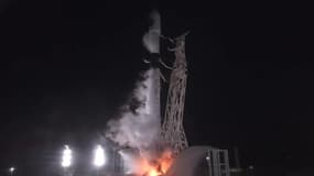 SpaceX réussit pour la première fois à faire atterrir une fusée à quelques mètres de son pas de tir 