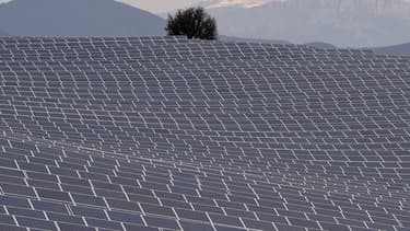 Installer des panneaux solaires peut se révéler intéressant.