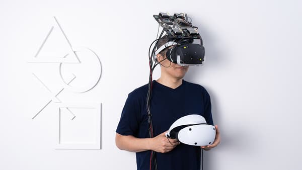 On a essayé le PlayStation VR2, le casque de réalité virtuelle de