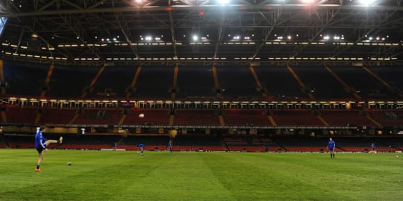 Les Bleus lors de l’entraînement ce jeudi au Millenium Stadium de Cardiff. Les Bleus lors de l’entraînement ce jeudi au Millenium Stadium de Cardiff.