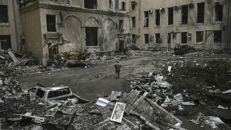 Il y a 100 jours, la Russie envahissait l'Ukraine: retour sur les moments clés du conflit
