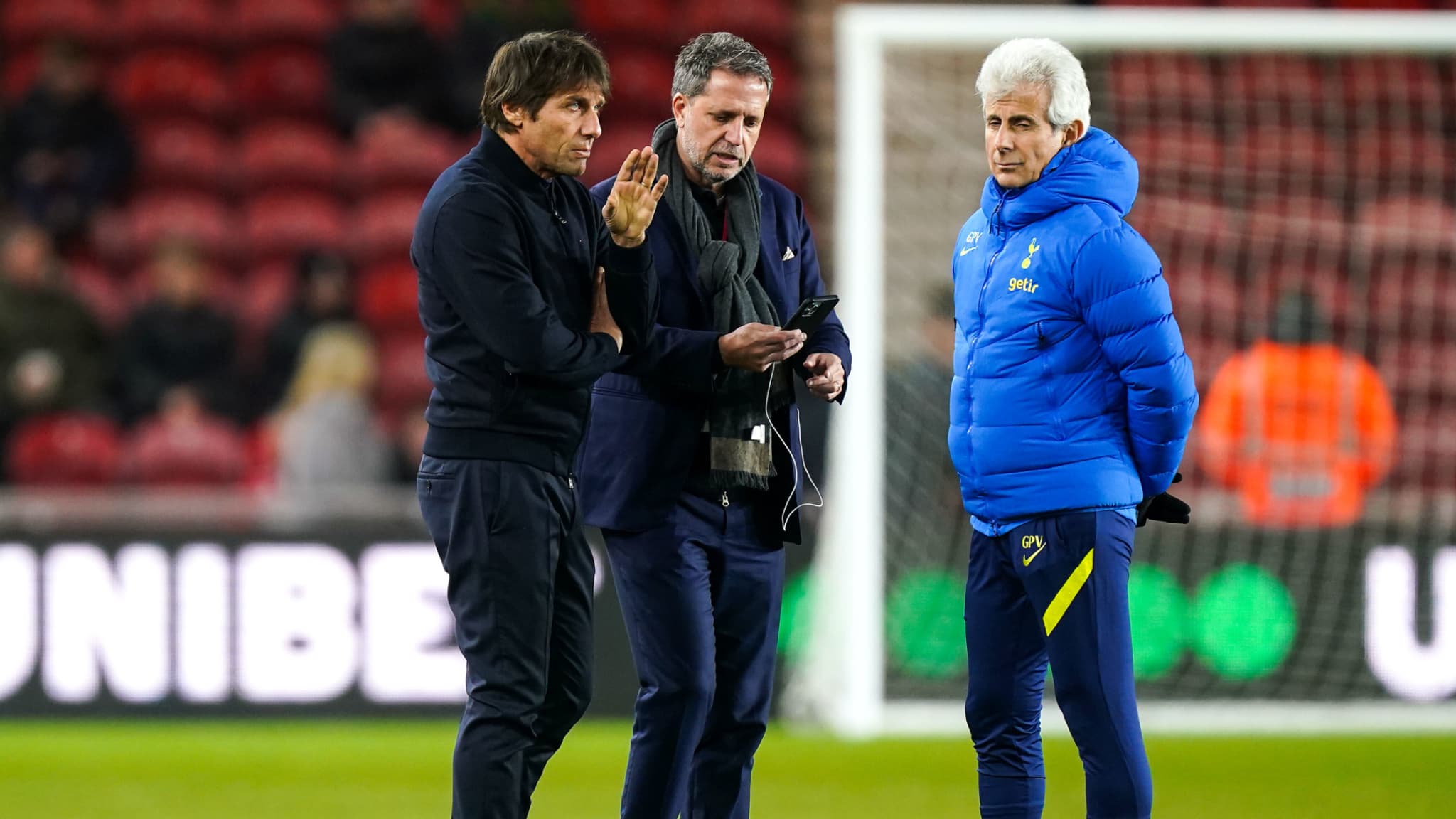 Giampiero Ventrone (à droite) avec Conte en mars 2022 Giampiero Ventrone (à droite) avec Conte en mars 2022