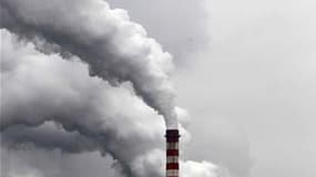Les émissions de gaz à effet de serre (GES) en 2020 pourraient excéder de neuf milliards de tonnes le plafond fixé pour limiter le réchauffement de la planète, met en garde un rapport rédigé par trois groupes de recherche sur le climat présenté jeudi à Bo