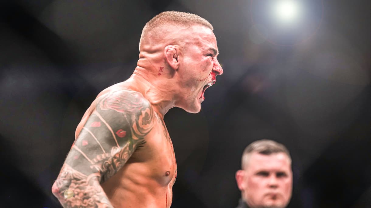La rage de Dustin Poirier lors de son combat contre Islam Makhachev, en juin 2024.