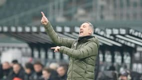 Adolf Hütter, sur la pelouse de Mönchengladbach, le 22 janvier 2022