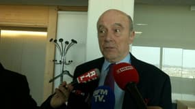 Alain Juppé fait "confiance à Nicolas Sarkozy pour apporter les preuves de son innocence"