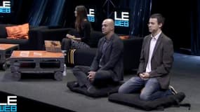 Loïc Le Meur en séance de méditation lors de la prmeière journée de son salon numérique.