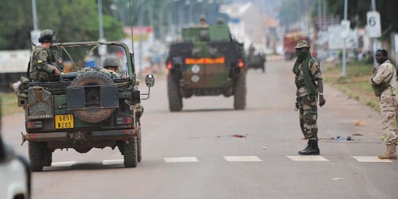 Des soldats français dans les rues de Bangui, le 6 décembre Des soldats français dans les rues de Bangui, le 6 décembre