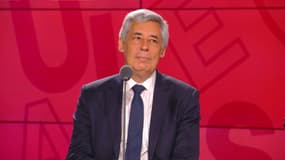 Henri Guaino, invité des Grandes Gueules de RMC, le 27 mai 2022