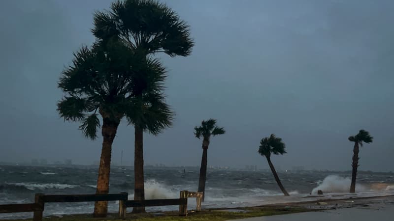 États-Unis: la tempête Nicole devient un ouragan et se dirige vers la Floride